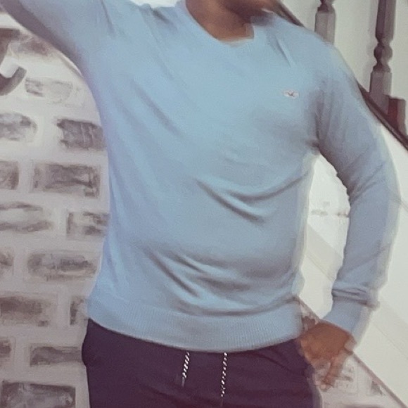 HOLLISTER heather blue sweater ribbed sleeve and bottom - Picture 4 of 5